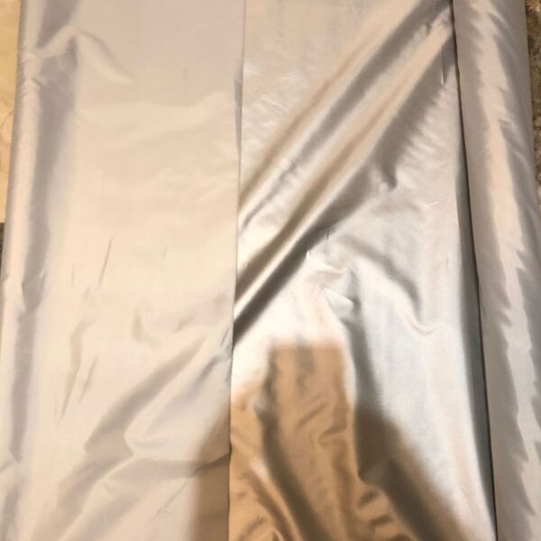 Tafetta Silver Back 60" Thumbnail